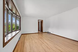 8209 Knox Ave S, Bloomington, MN 55431 - Photo 6