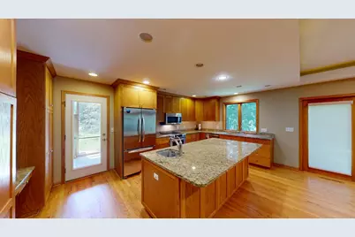 615 Trollwood Drive, Albert Lea, MN 56007 - Photo 4