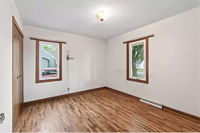 7936 Greenfield Avenue, Mounds View, MN 55112 - Photo 14