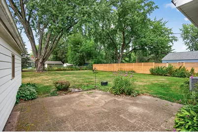 7936 Greenfield Avenue, Mounds View, MN 55112 - Photo 24