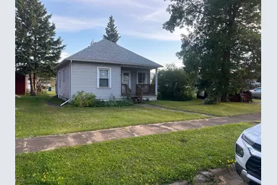 117 E Hibbing Avenue, Keewatin, MN 55753 - Photo 2
