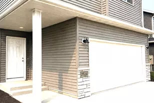 2516 38th Ave S, Moorhead, MN 56560 - Photo 2
