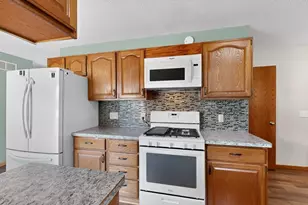 1028 W Elm St, Lake City, MN 55041 - Photo 14