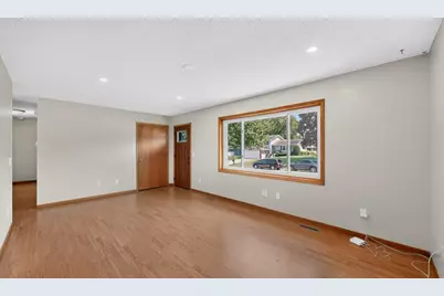 1028 W Elm Street, Lake City, MN 55041 - Photo 4