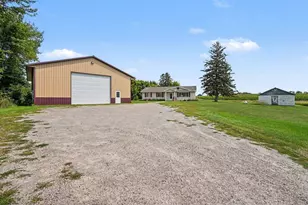 2730 Hamlin Ave NE, Buffalo, MN 55313 - Photo 14