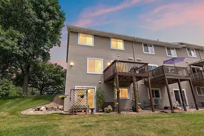 497 Pleasant Lane, Chaska, MN 55318 - Photo 2