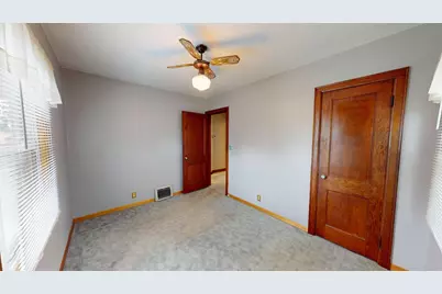 523 Freeborn Avenue, Albert Lea, MN 56007 - Photo 8