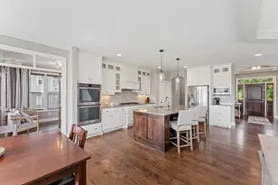 10 Crescent Ln, North Oaks, MN 55127 - Photo 14