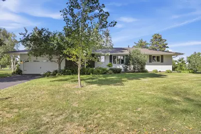1828 16th Street NW, Faribault, MN 55021 - Photo 2