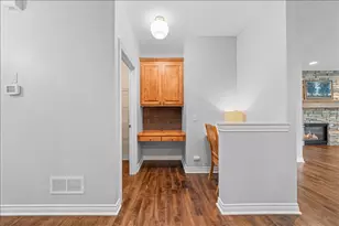 11605 Ivywood Trail, Woodbury, MN 55129 - Photo 8