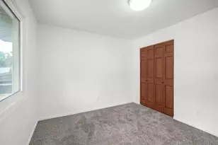 2958 Vanderbie St, Little Canada, MN 55117 - Photo 14