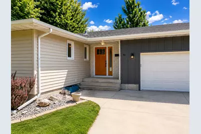 90 Forest Avenue N, Fargo, ND 58102 - Photo 2