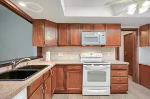 9600 Portland Ave S, Bloomington, MN 55420 - Photo 10