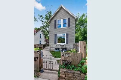 412 Winona Street E, Saint Paul, MN 55107 - Photo 2