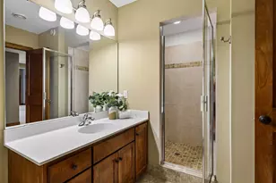 10053 Trails End Rd, Chanhassen, MN 55317 - Photo 34