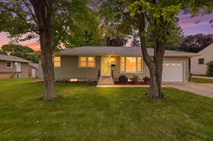 470 Union St, Saint Peter, MN 56082 - Photo 2