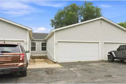 207 Shawnee Trail, Shakopee, MN 55379 - Photo 1
