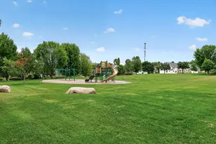 877 New Century Blvd S, Maplewood, MN 55119 - Photo 56