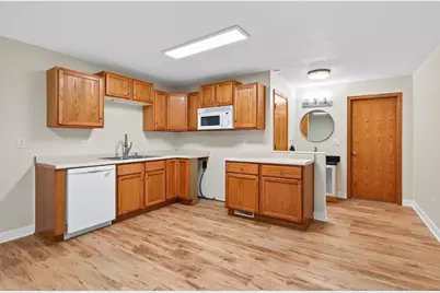 877 New Century Boulevard S, Maplewood, MN 55119 - Photo 34