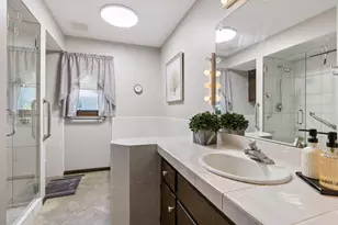 12915 Lone Oak Dr, Minnetonka, MN 55305 - Photo 20