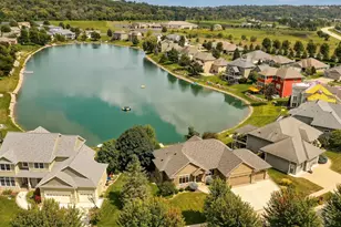 4010 Autumn Lake Ct SW, Rochester, MN 55902 - Photo 2