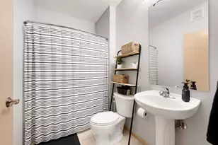 301 Oak Grove St, Minneapolis, MN 55403 - Photo 6