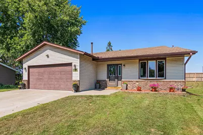 1916 84th Avenue N, Brooklyn Park, MN 55444 - Photo 2