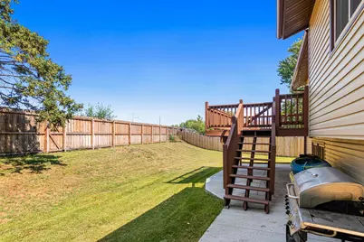 1916 84th Avenue N, Brooklyn Park, MN 55444 - Photo 8