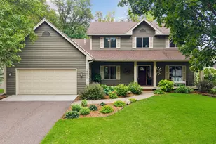 18477 Tristram Way, Eden Prairie, MN 55346 - Photo 2