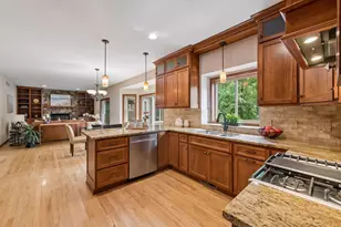18477 Tristram Way, Eden Prairie, MN 55346 - Photo 6