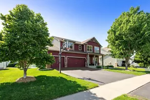 1774 Fox Run, Shakopee, MN 55379 - Photo 2