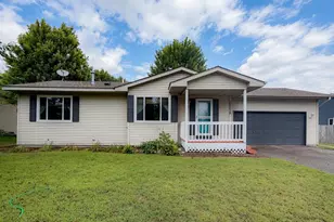 25775 10th St W, Zimmerman, MN 55398 - Photo 1