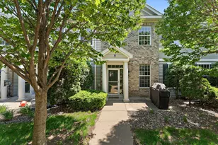 1610 Woodlynn Ave, Maplewood, MN 55109 - Photo 1