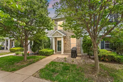 1610 Woodlynn Avenue #3, Maplewood, MN 55109 - Photo 2