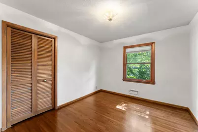 9725 Queen Road, Bloomington, MN 55431 - Photo 12