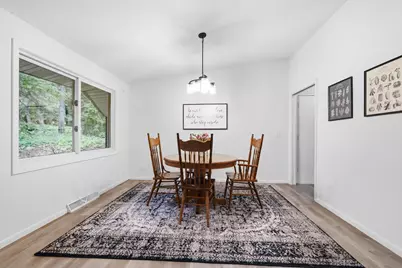 135 Sabra Court, Apple Valley, MN 55124 - Photo 4