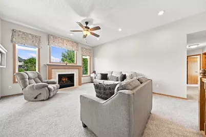 18824 Excalibur Trail, Farmington, MN 55024 - Photo 4