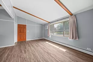 255 6th Ave NE, Hutchinson, MN 55350 - Photo 10