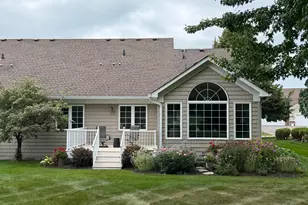 8972 Deer Run Dr, Victoria, MN 55386 - Photo 2