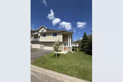 4820 Underwood Lane N #E, Plymouth, MN 55442 - Photo 2