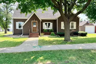 207 S 1st Ave S, Lismore, MN 56155 - Photo 2
