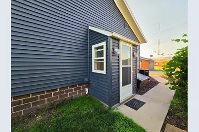 615 Elm Avenue W, Waseca, MN 56093 - Photo 4