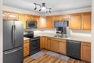 38260 Explorer Cir, North Branch, MN 55056 - Photo 10