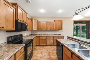 7022 Northwood Ln, Saint Cloud, MN 56303 - Photo 8