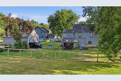 219 3rd Avenue, Bovey, MN 55709 - Photo 2