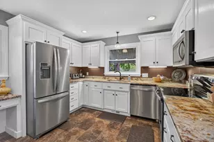 1007 11th Ave NE, Rochester, MN 55906 - Photo 4
