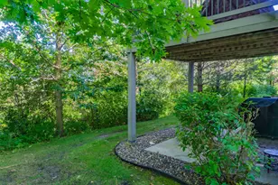 7657 Primrose Pl, Chanhassen, MN 55317 - Photo 6