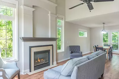 7657 Primrose Place, Chanhassen, MN 55317 - Photo 10