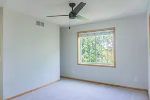 7657 Primrose Pl, Chanhassen, MN 55317 - Photo 24