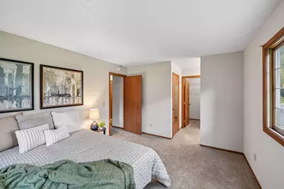 15275 Lesley Lane, Eden Prairie, MN 55346 - Photo 16